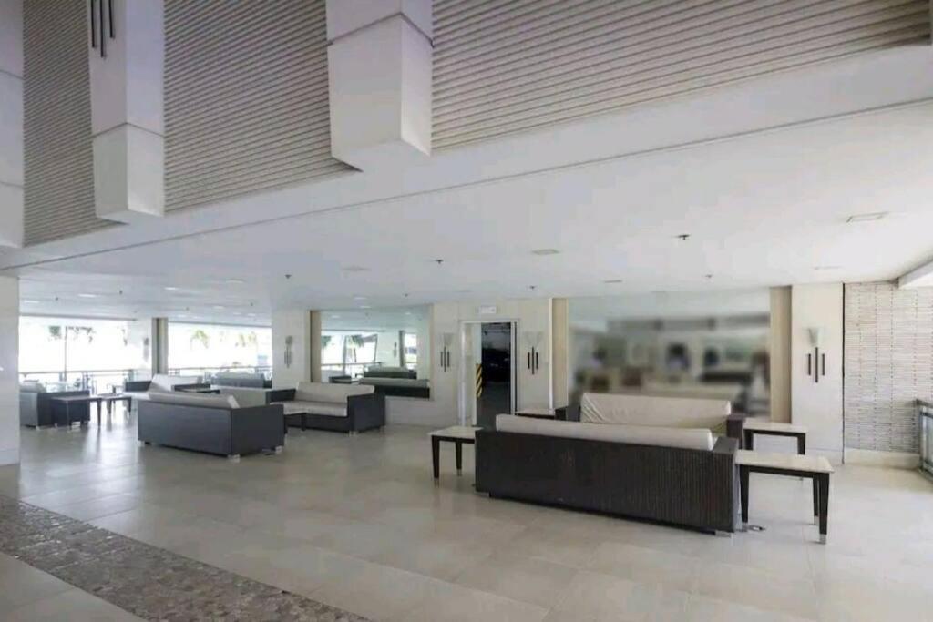 Cherolds Place Lovely 1 Bedroom Condo With Balcony Manila Dış mekan fotoğraf