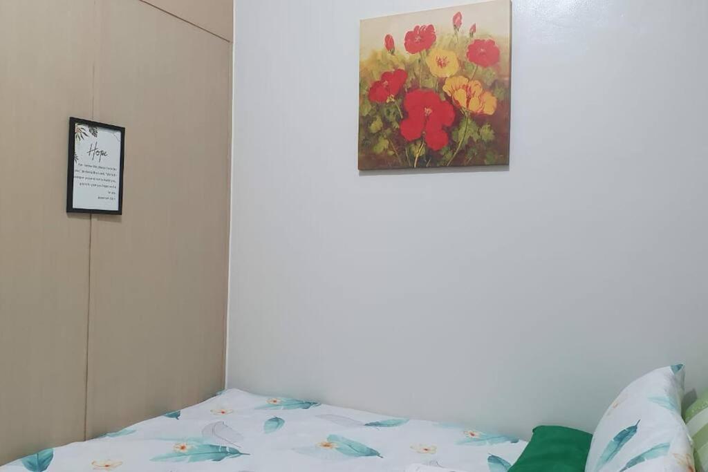 Cherolds Place Lovely 1 Bedroom Condo With Balcony Manila Dış mekan fotoğraf